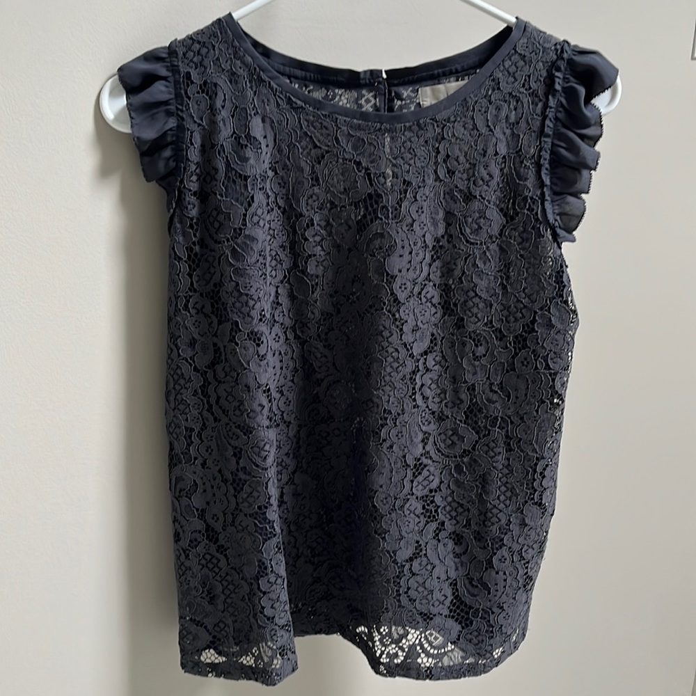 LOFT sleeveless top in excellent condition, size PS